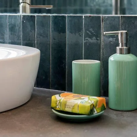 Testaccio Boutique *